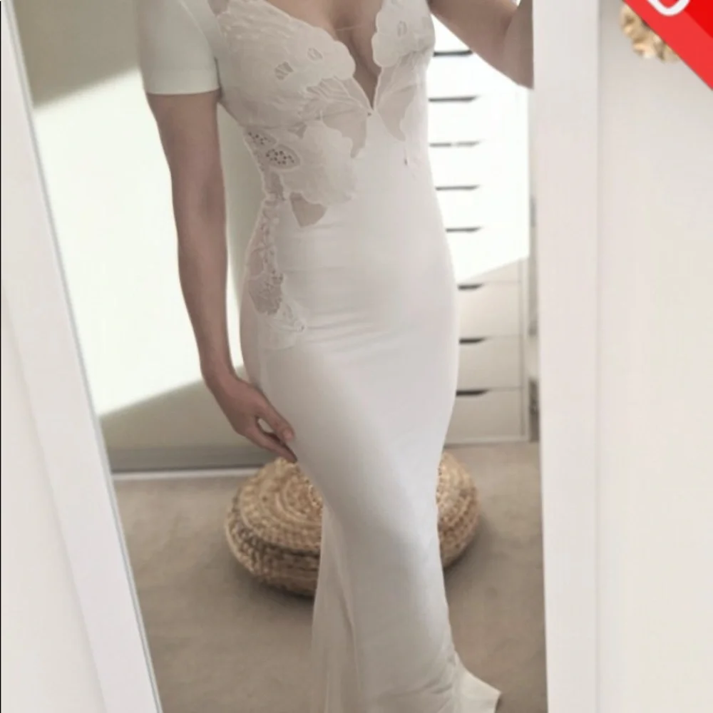 Stella McCartney wedding dress - Picture 2 of 15